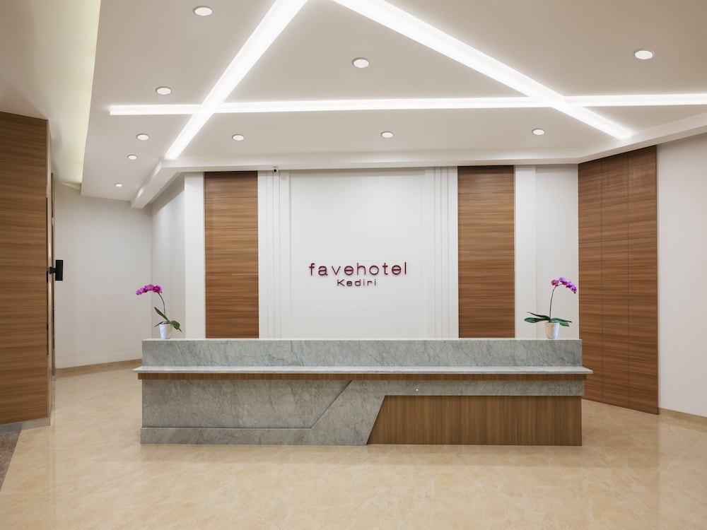 Lobby at favehotel Kediri, Ngasem
