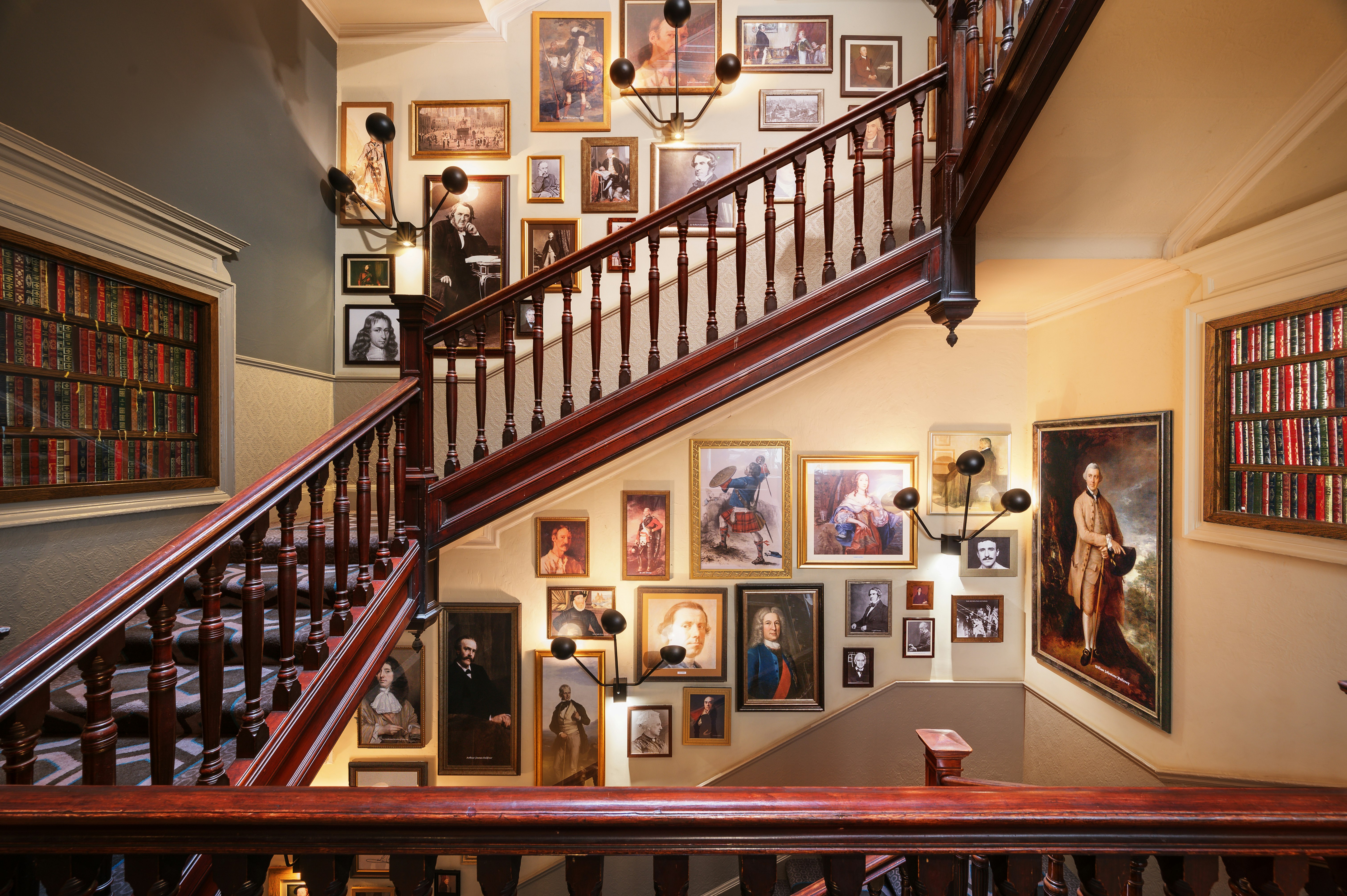 Hotel Indigo Edinburgh - Princes Street, an IHG Hotel (ex Royal British) 47/82