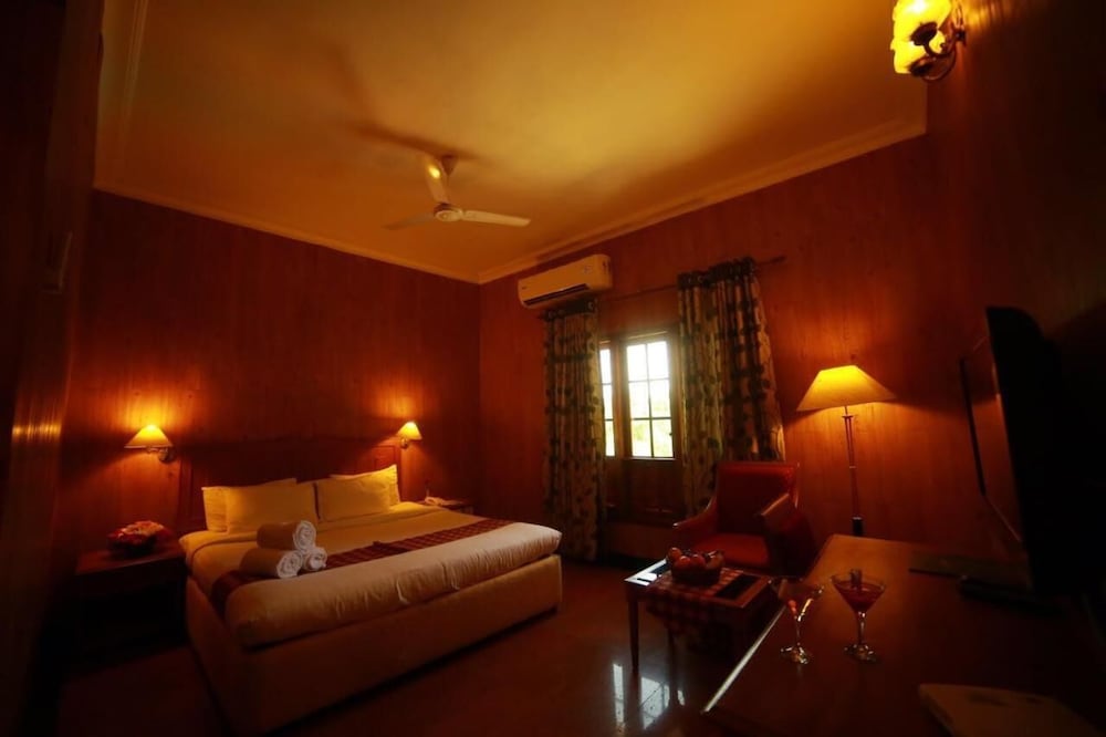 Quality Airport Hotel 9/32