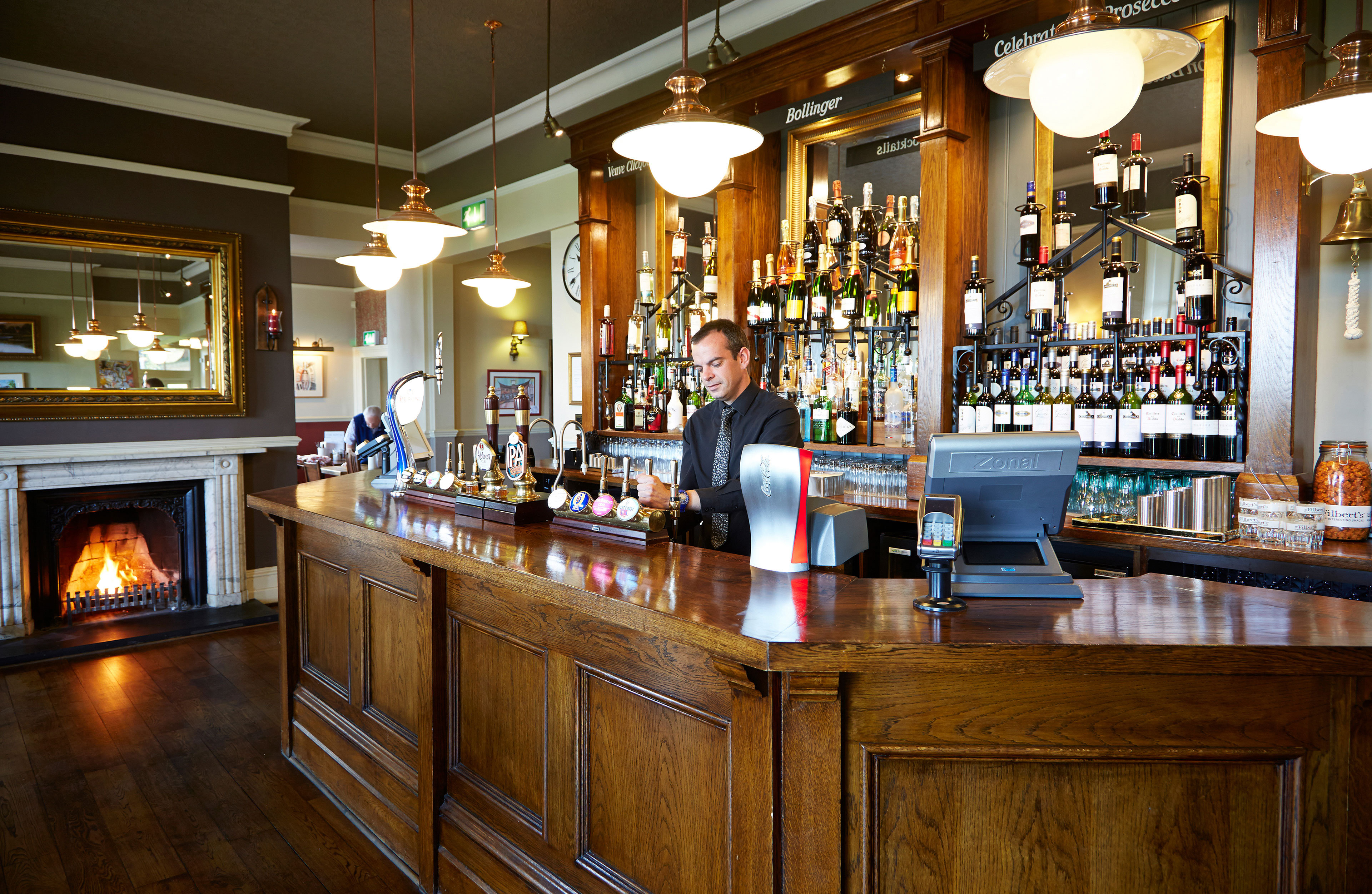 Royal Hotel 30/34