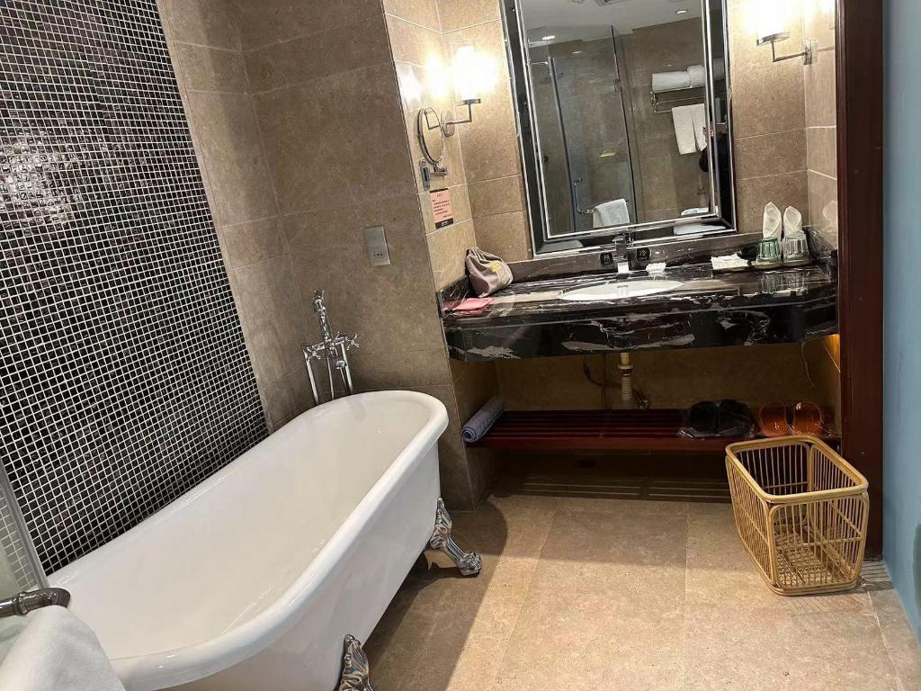 Rezen Kingtown Hotel (Chongqing Liangping) 45/53