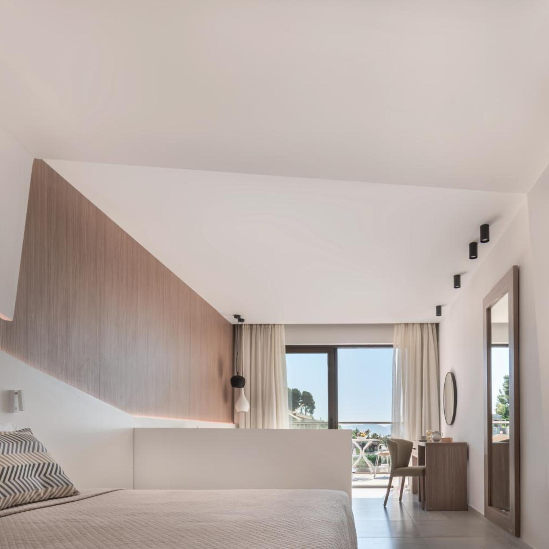 غرفة بسرير كينج بإطلالة على البحر، Kassandra Bay Resort, Suites and Spa 7/8