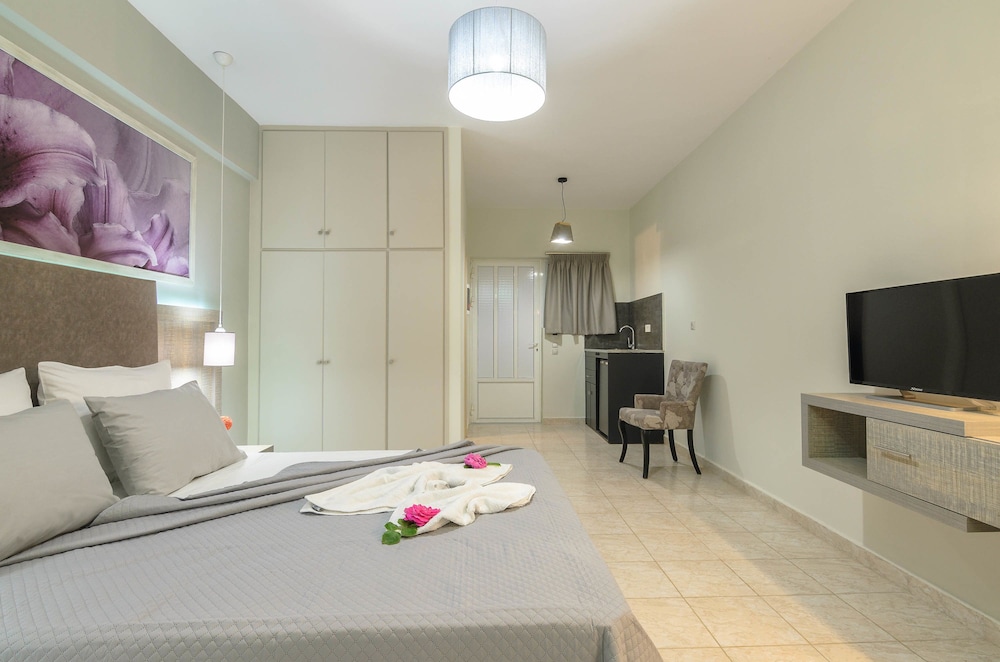 Artemis Room 18/33