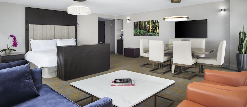 Hotel X Toronto by Library Hotel Collection 52/63