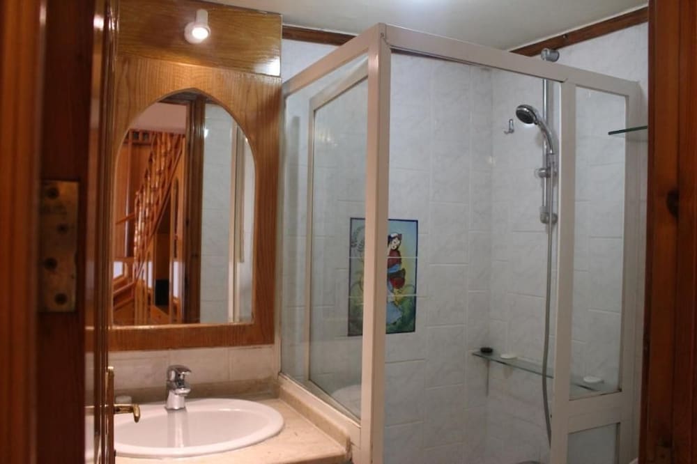 Kuwait Palace Hotel Apartment 65/66