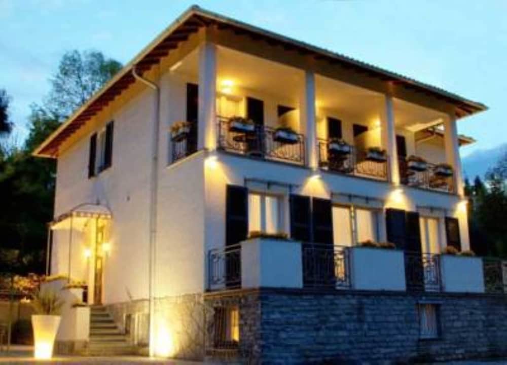 Miralago B&B And Apartments 2/37