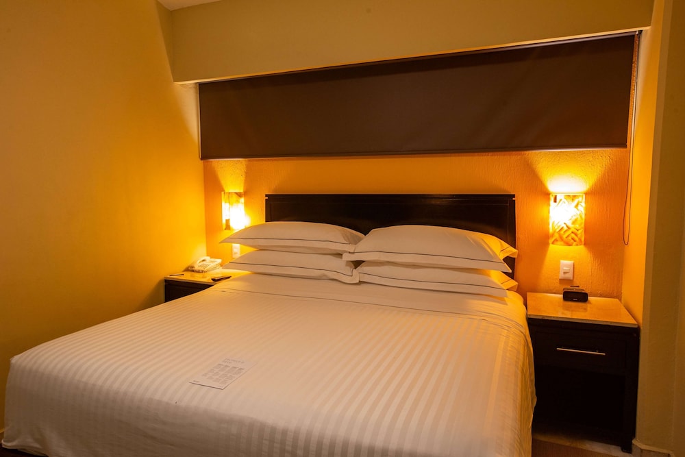 Barcelo Puerto Vallarta - All Inclusive 27/76
