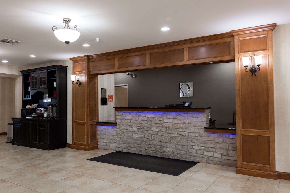 Sleep Inn & Suites Washington near Peoria 6/45