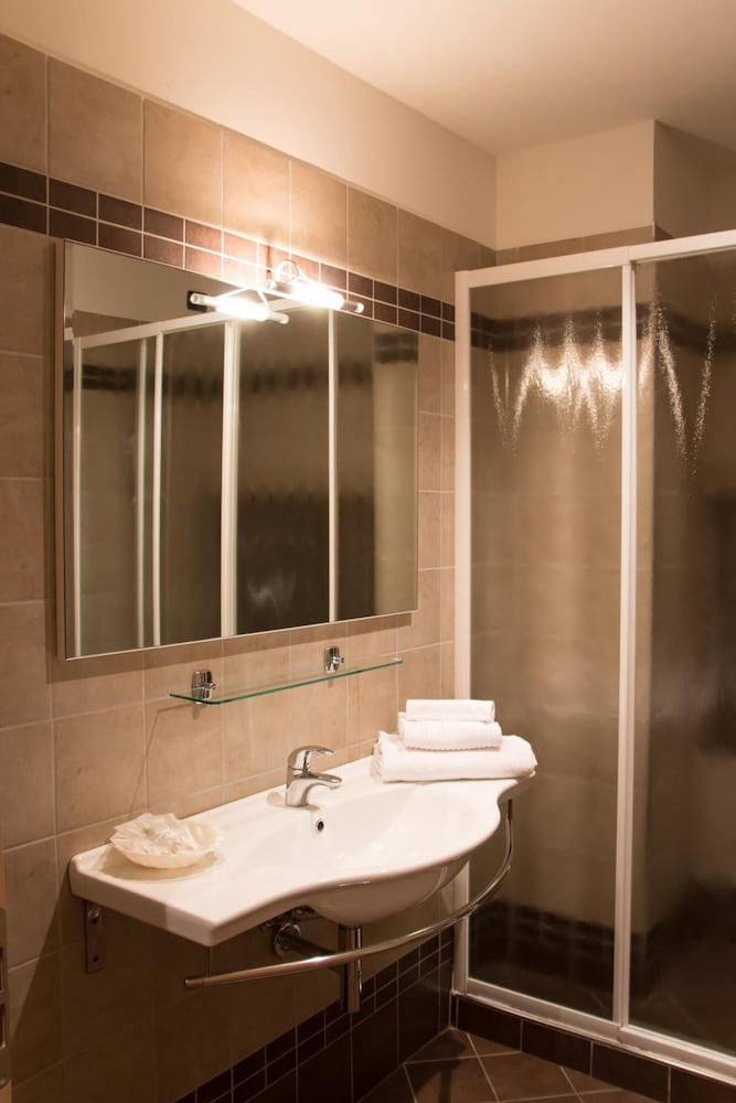 HOTEL FONTANELLE 28/28
