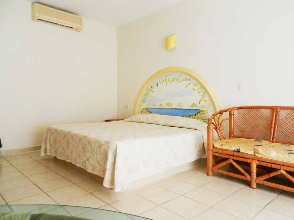 Hotel Istirincha 24/42