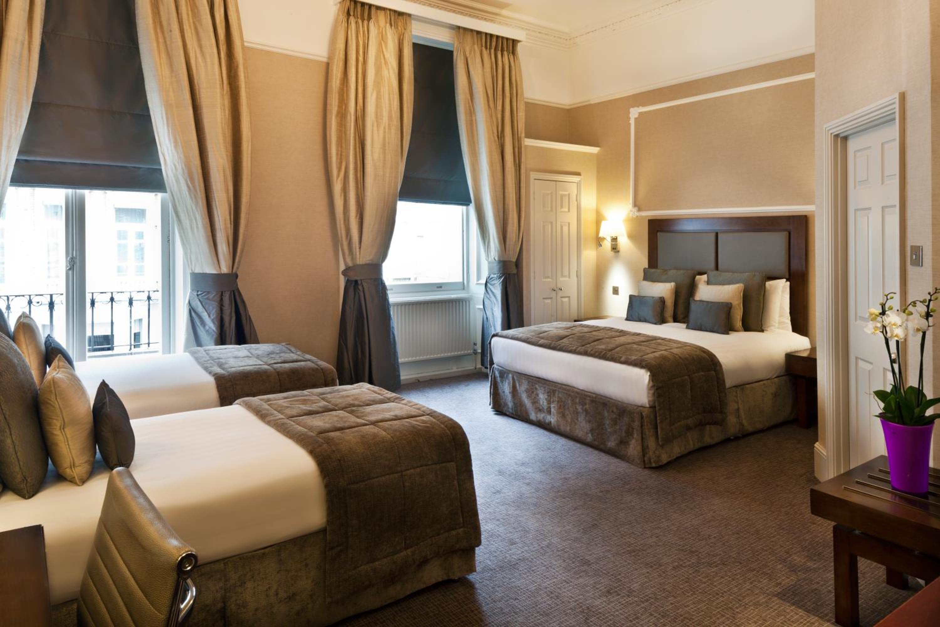 Comfort, Triple, Double Bed, Sofa