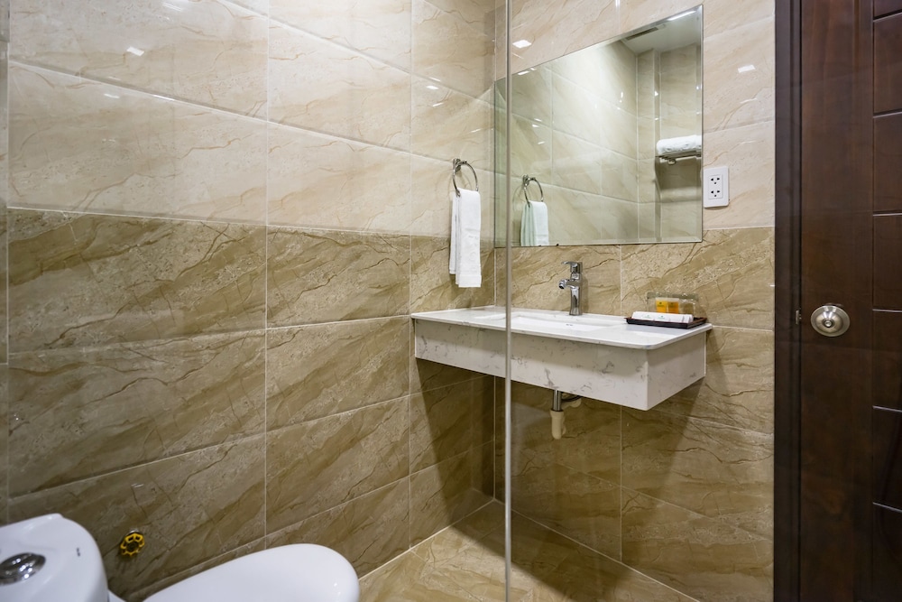 Collection O Emerald Luxury Apartment - Near SECC 45/47