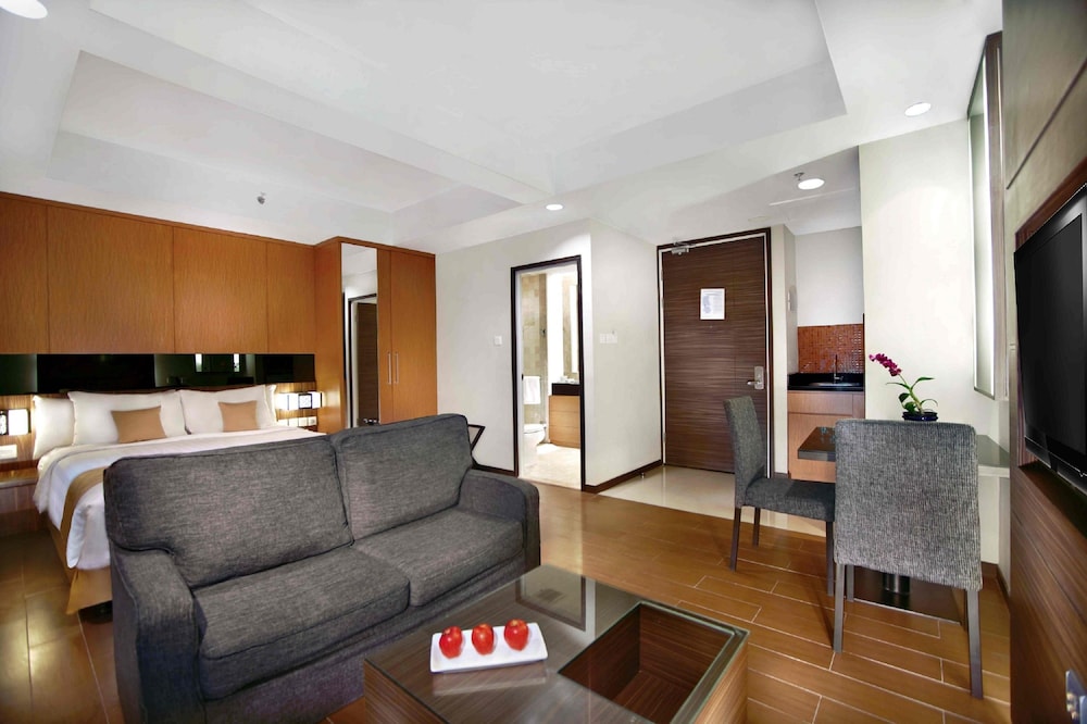 The Malibu Suites Balikpapan 5/36