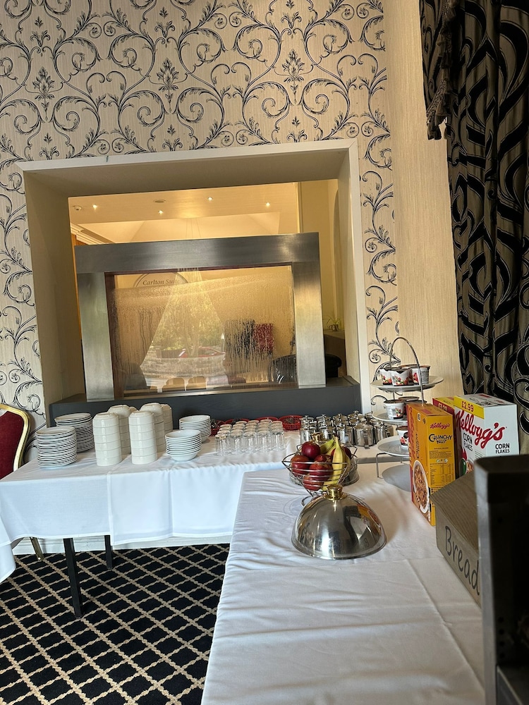 Carlton Park Dj Hotels And Resorts 8/23
