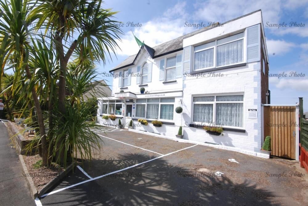 The Swiss Cottage Shanklin 25/31