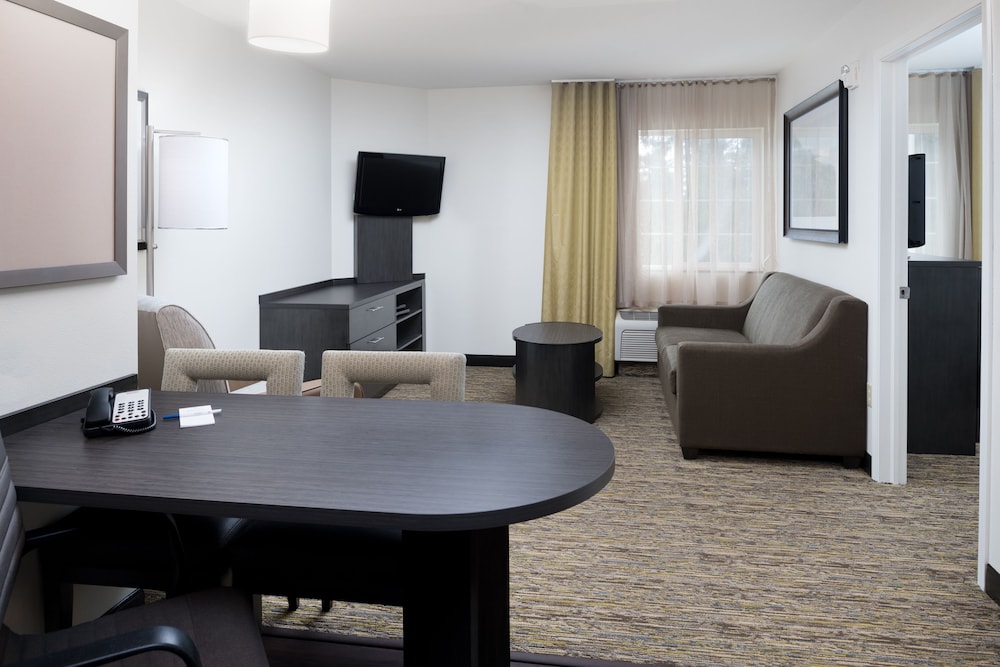 Candlewoods Suites Lacey 24/37