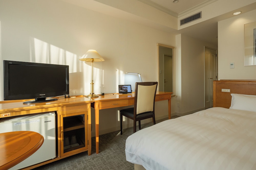 Hotel Cadenza Tokyo 35/65