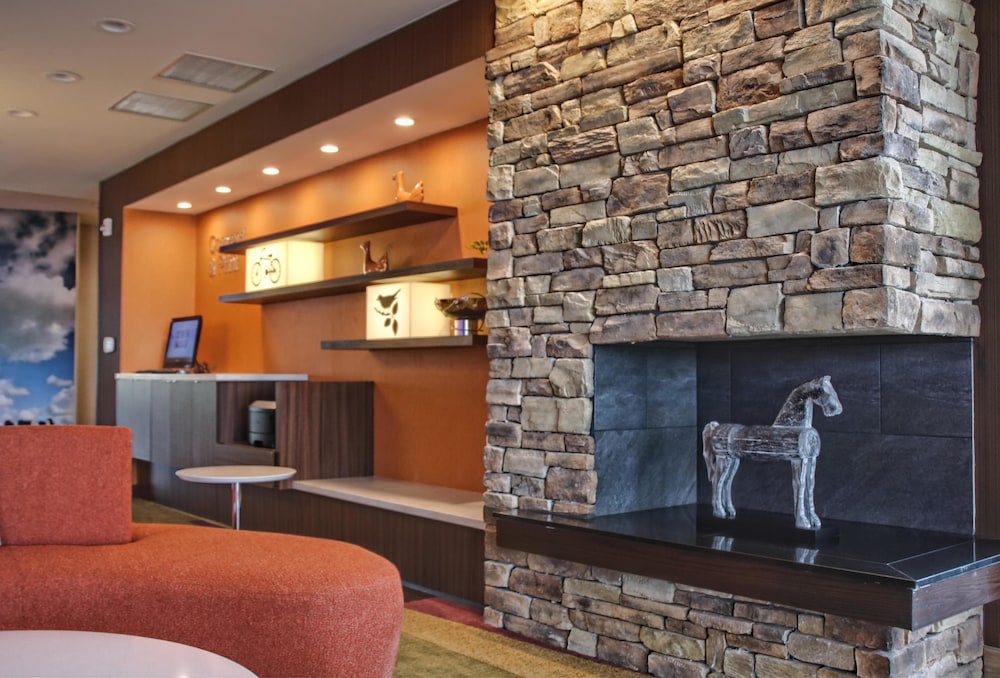 Fairfield Inn Suites Reading Wyomissing 6/51