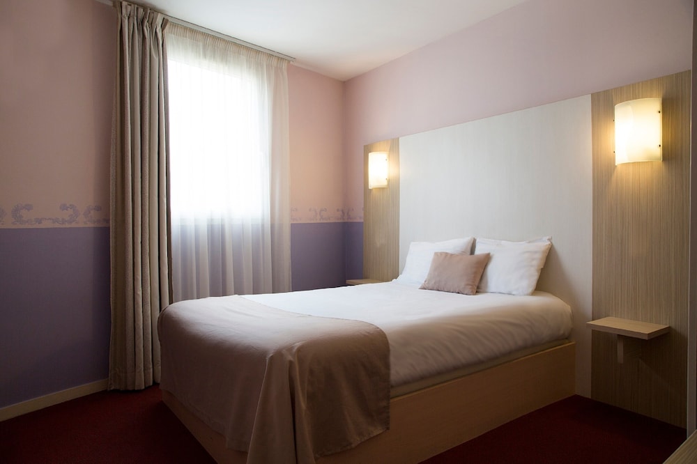 The Originals City Hotel Le Lion Dorr Chinon Inter Hotel 11/76