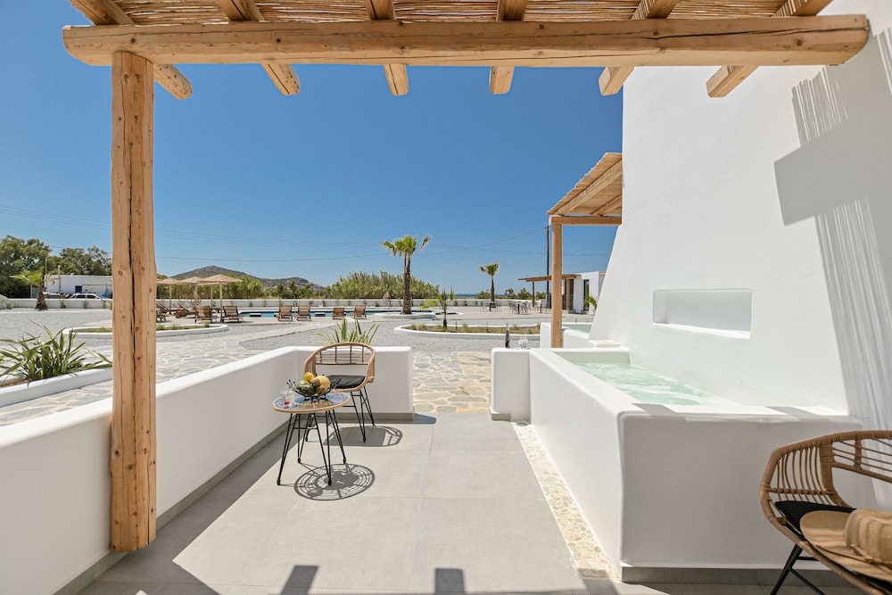Naxos Finest Hotel Villas 28/50