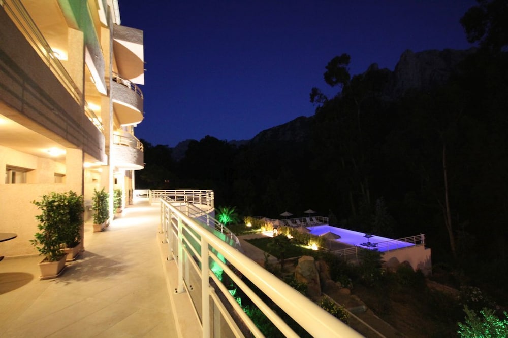 Hotel Costa Rossa 6/47