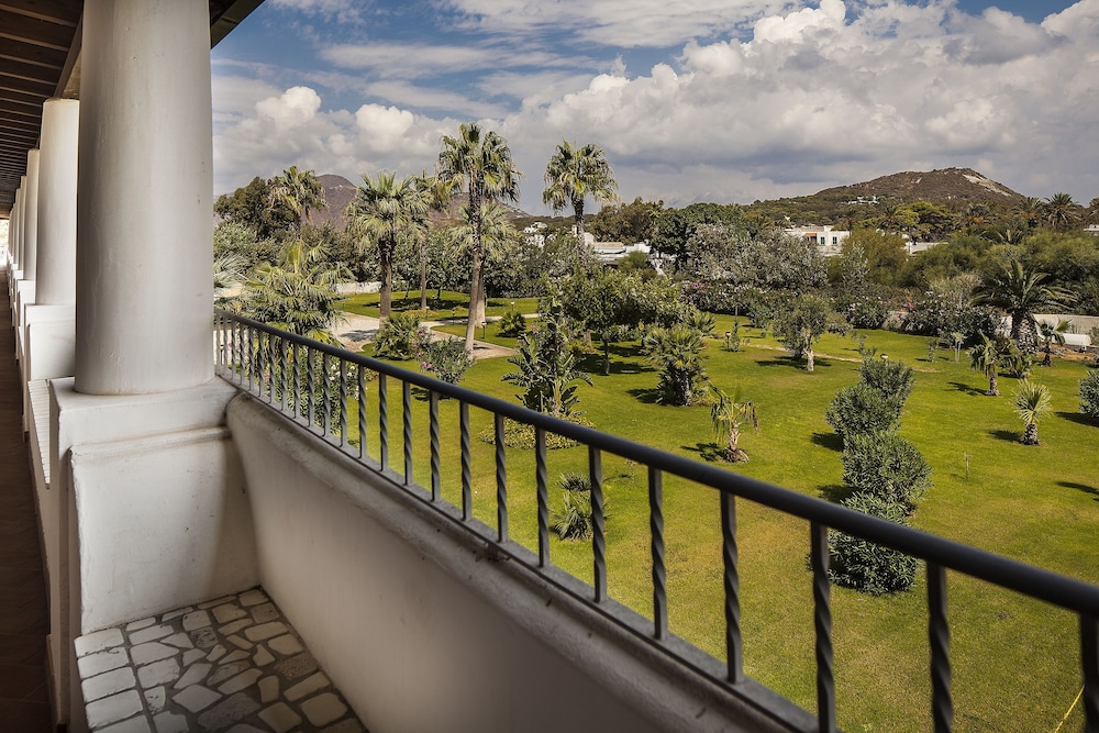 Garden Hotel Vulcano 4/72