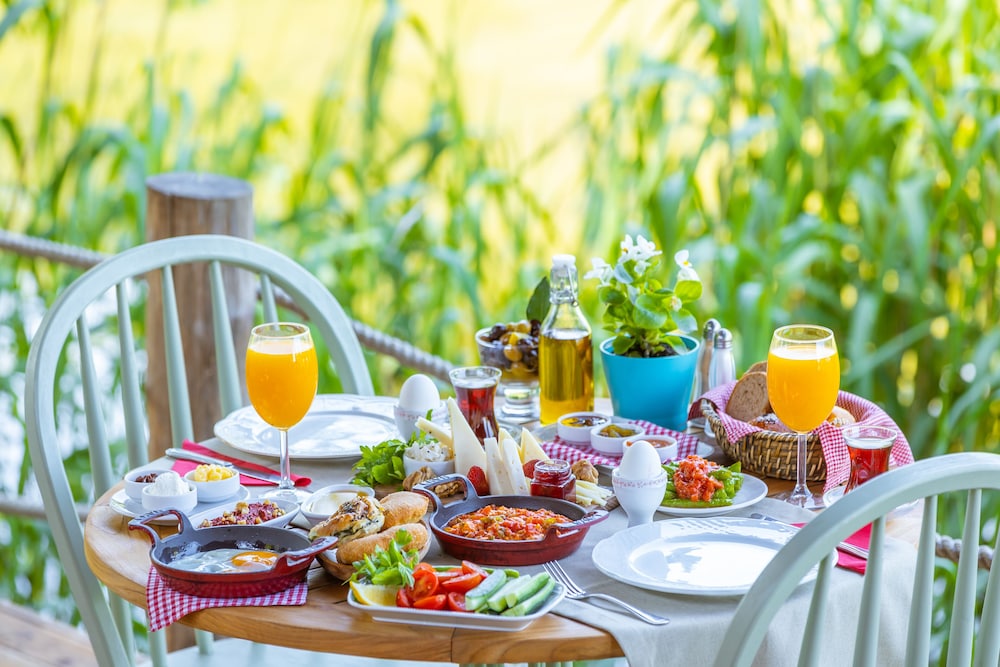 Tranquilla River Lodge - Adults Only 33/50