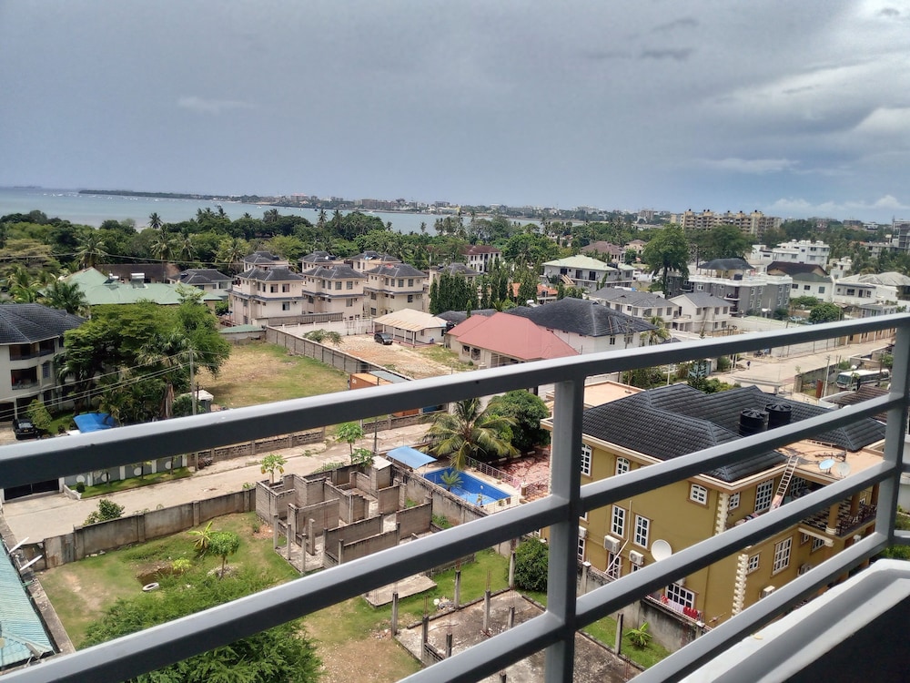 Regency Park Hotel 46/50
