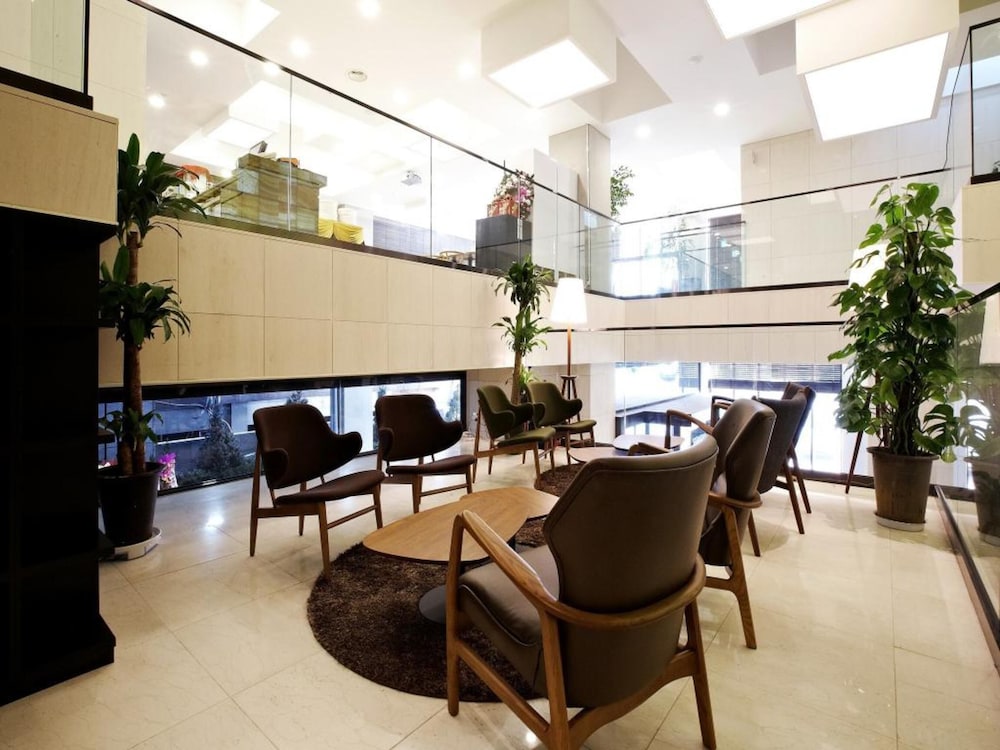 URBAN BOUTIQUE HOTEL 27/32