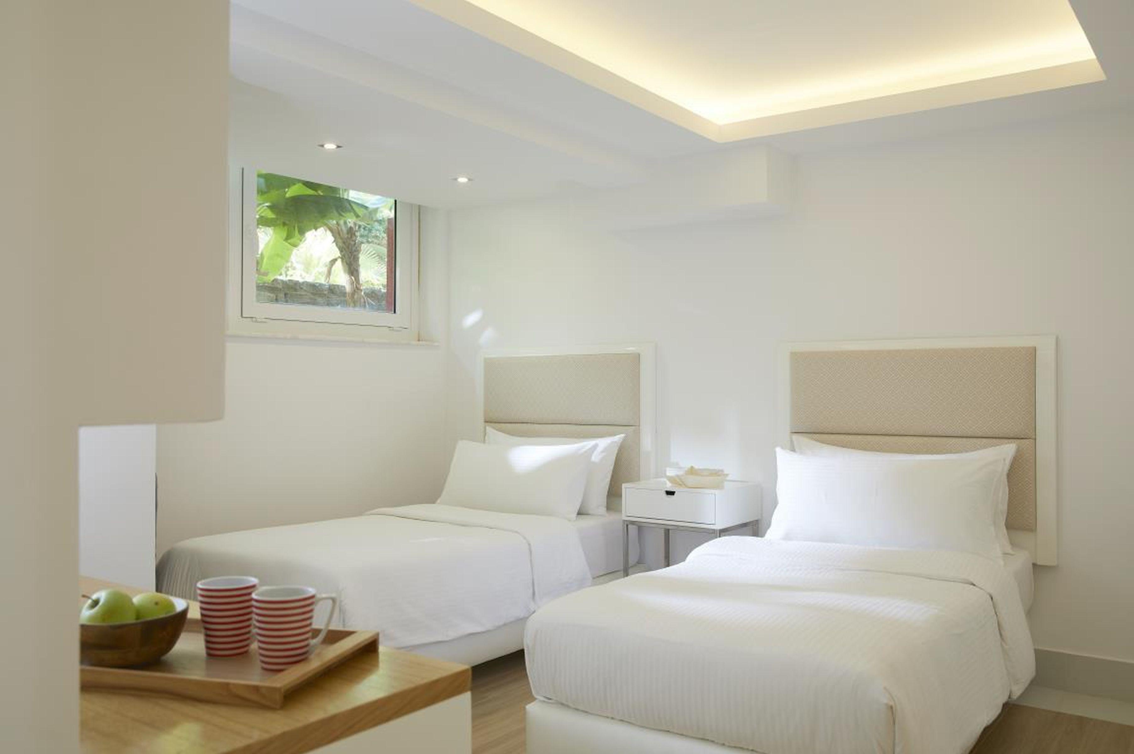 3 Bedrooms, Villa, Garden View