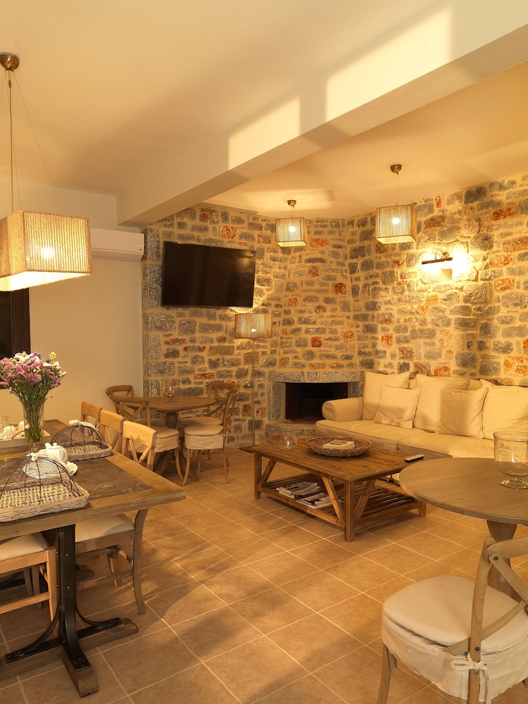 Kamares Villa 42/69