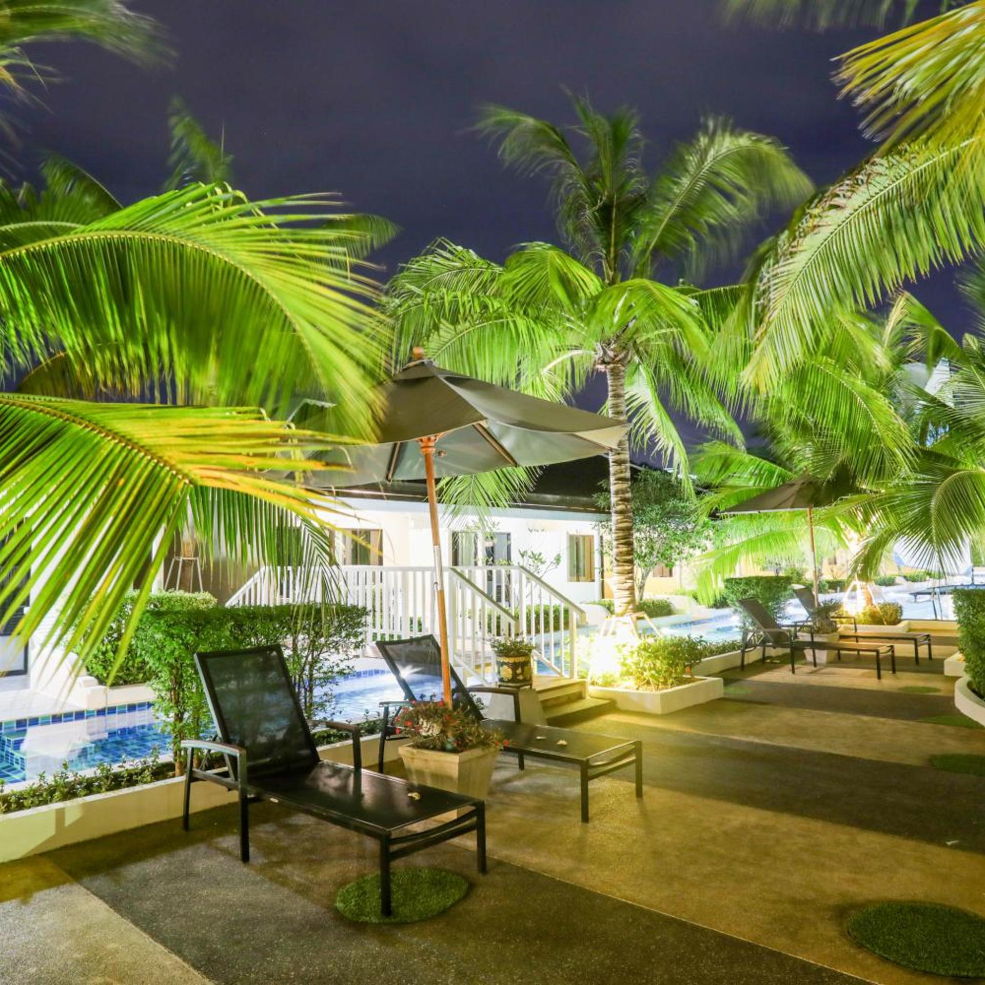 Tuana Hotels Brook Pool Access 46/50