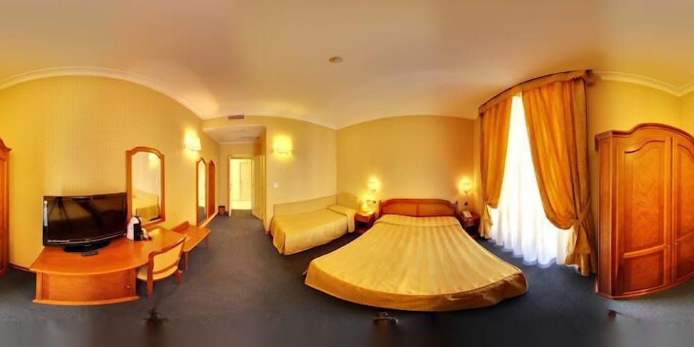 AMADEUS HOTEL ROME 32/50