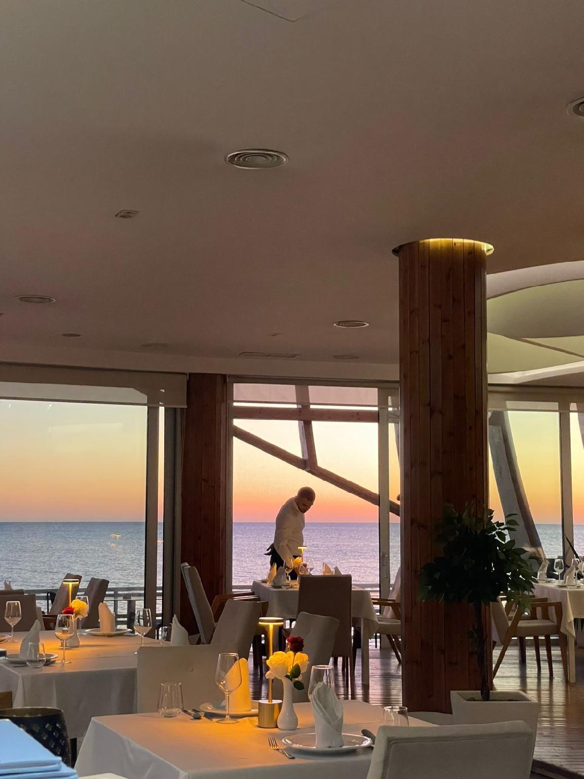 Ventus Harbor Hotel 9/26