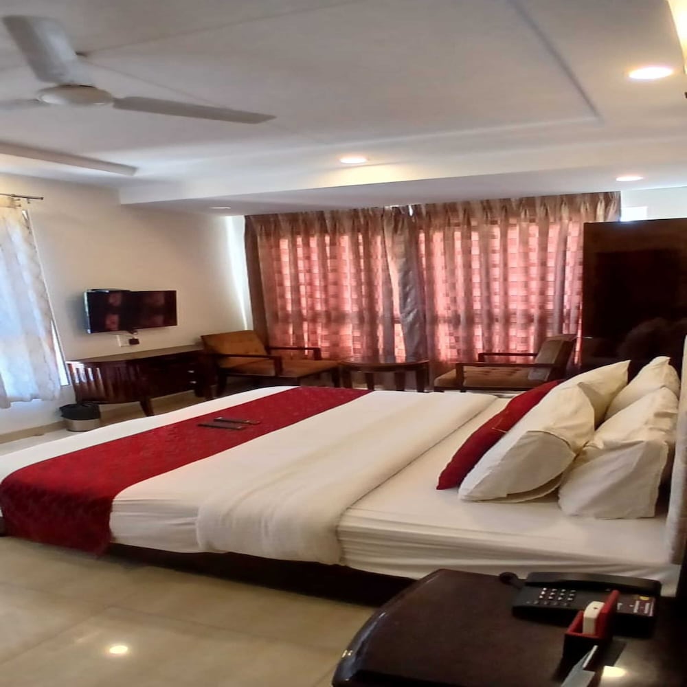 Divine Boutique Hotel Panchgani 5/24
