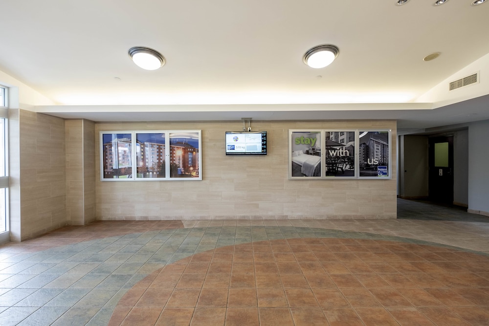 Residence Conference Centre 11/51