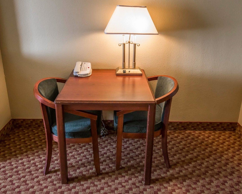 MainStay Suites Joliet I-80 28/47