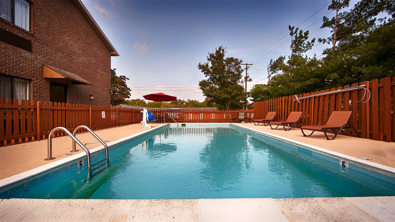 Best Western Paris Inn 12/18