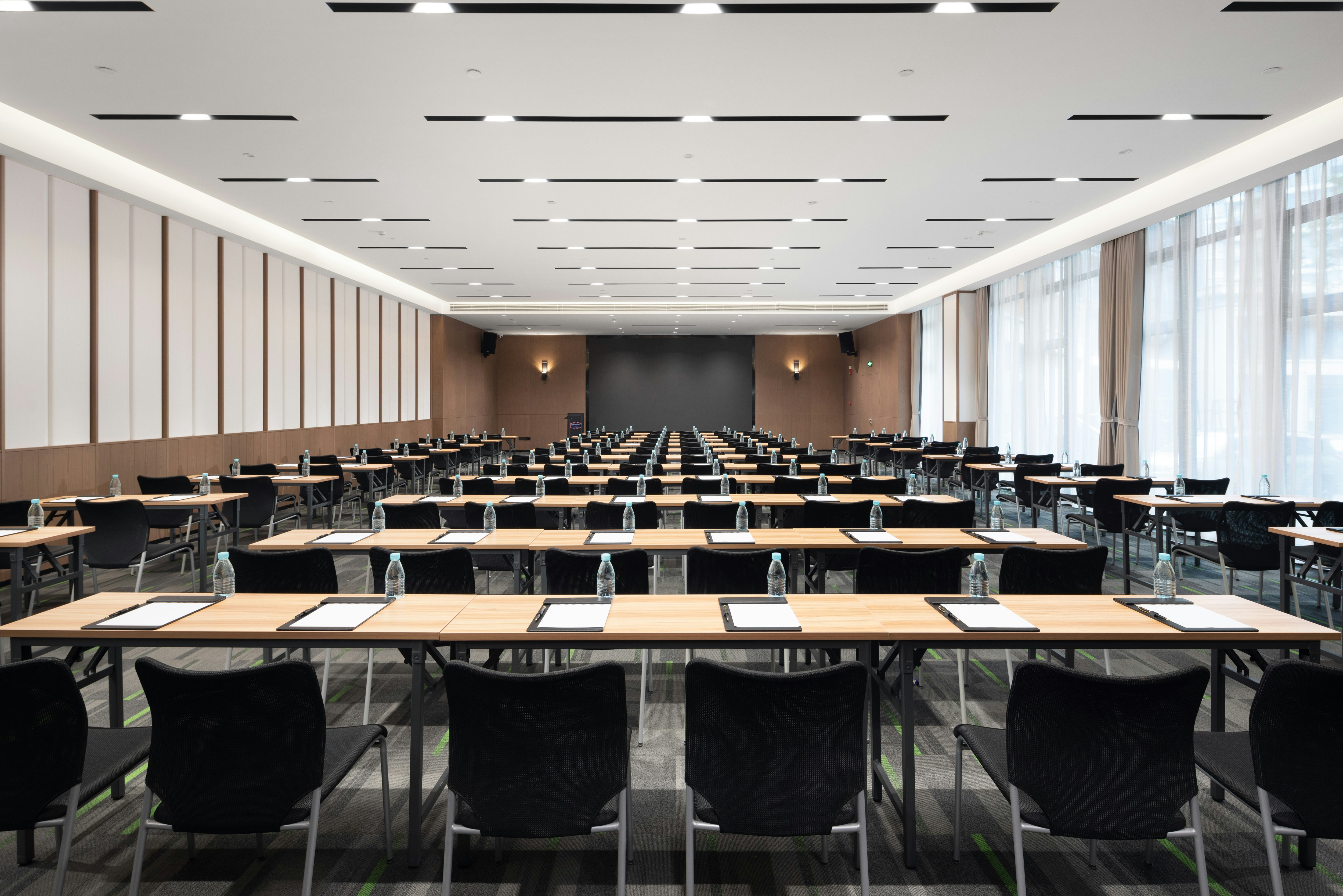 HAMPTON BY HILTON DONGGUAN SONGSHAN LAKE 56/64