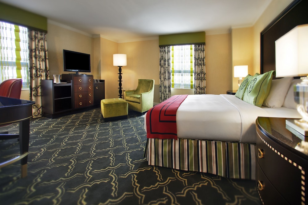 ROOM, ACCESSIBLE