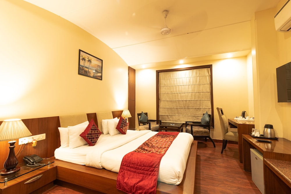 SHUBHAM VILAS 5/34