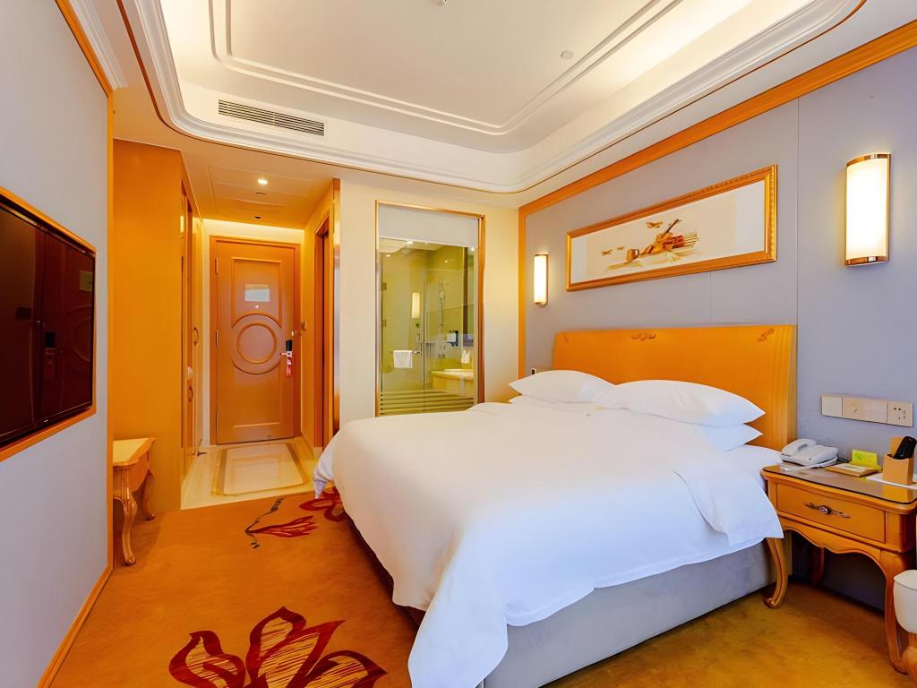 Vienna International Hotel (Kunming New Luosiwan, Vanke Charming City, Guangwei Metro Station) 32/52