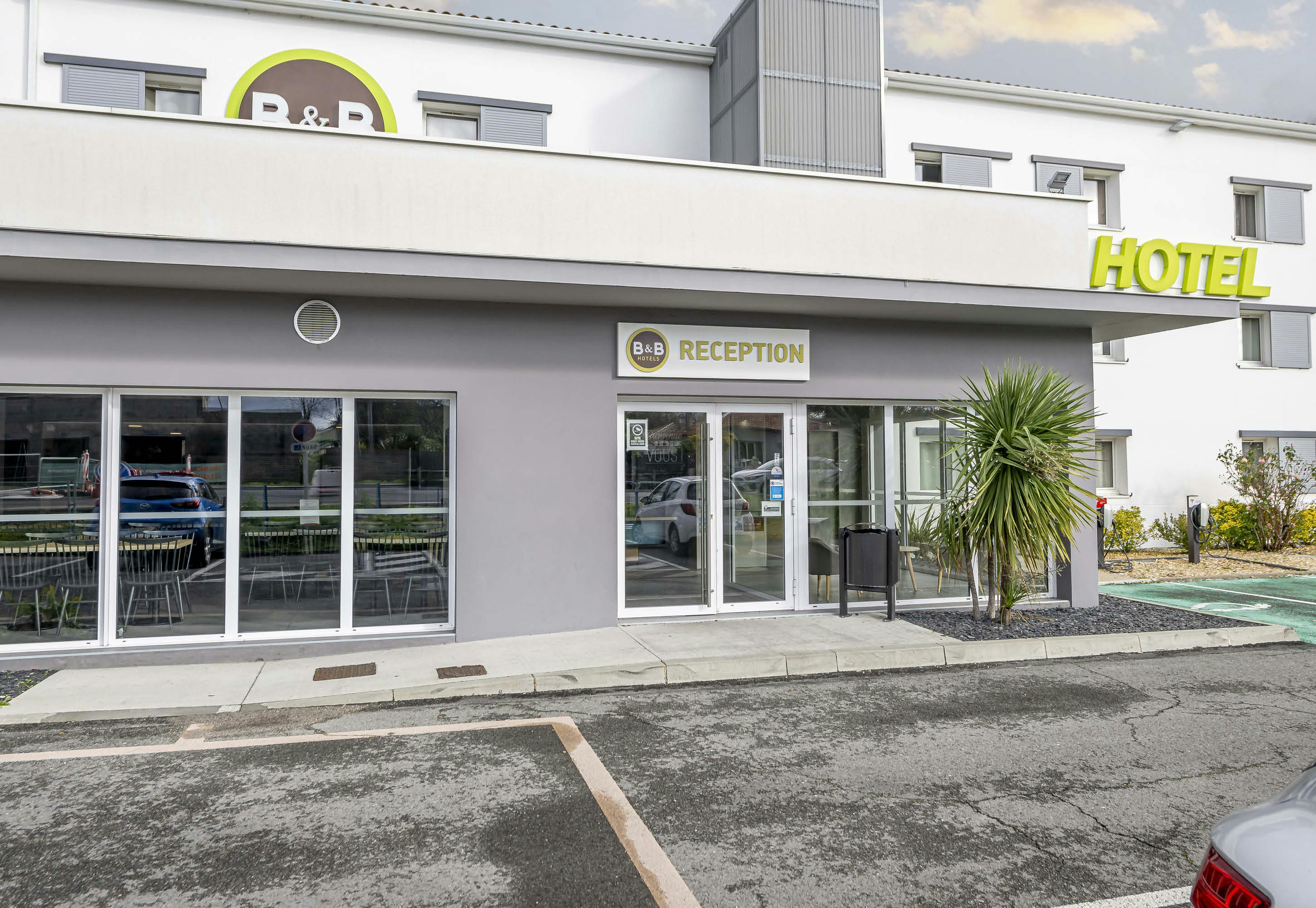 B&B Hotel Bordeaux Le Haillan in LE HAILLAN