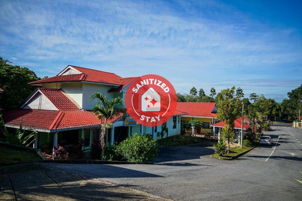 OYO 44033 Terap Inn Kuala Nerang 2/21