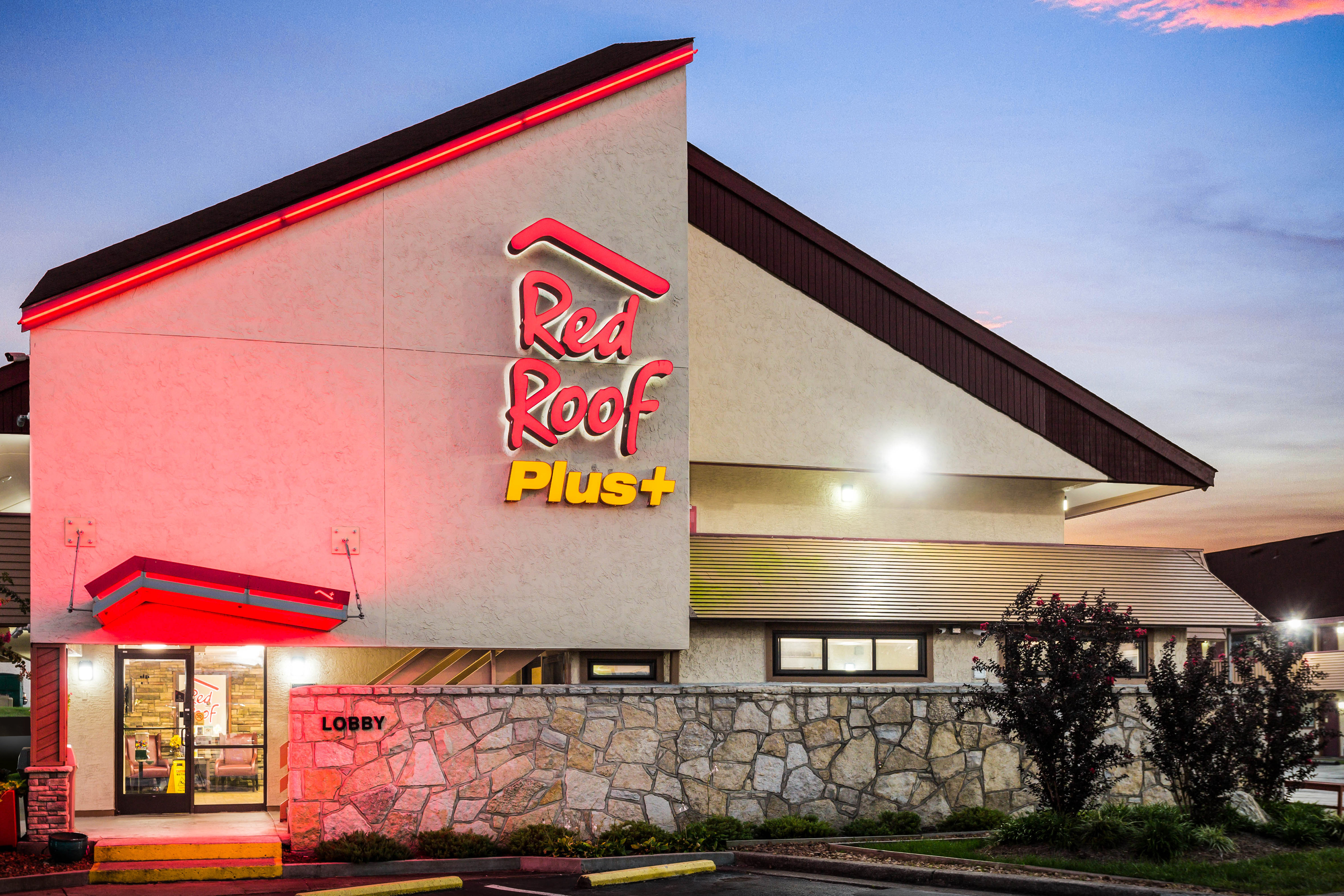 Red Roof Plus Nashville North - Goodlettsville 2/32