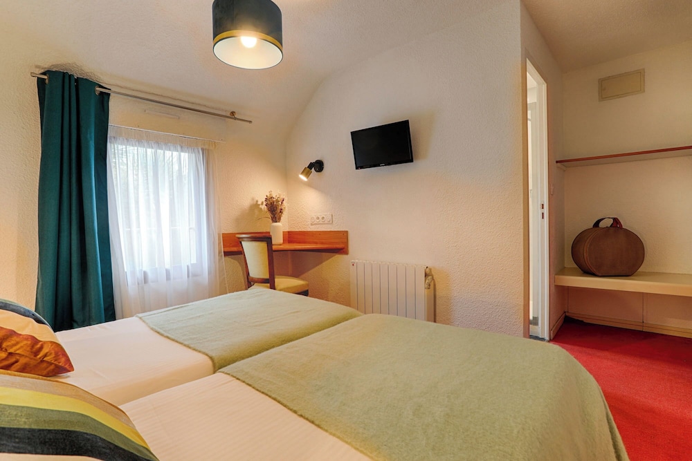 Brit Hotel Le Branhoc 15/62
