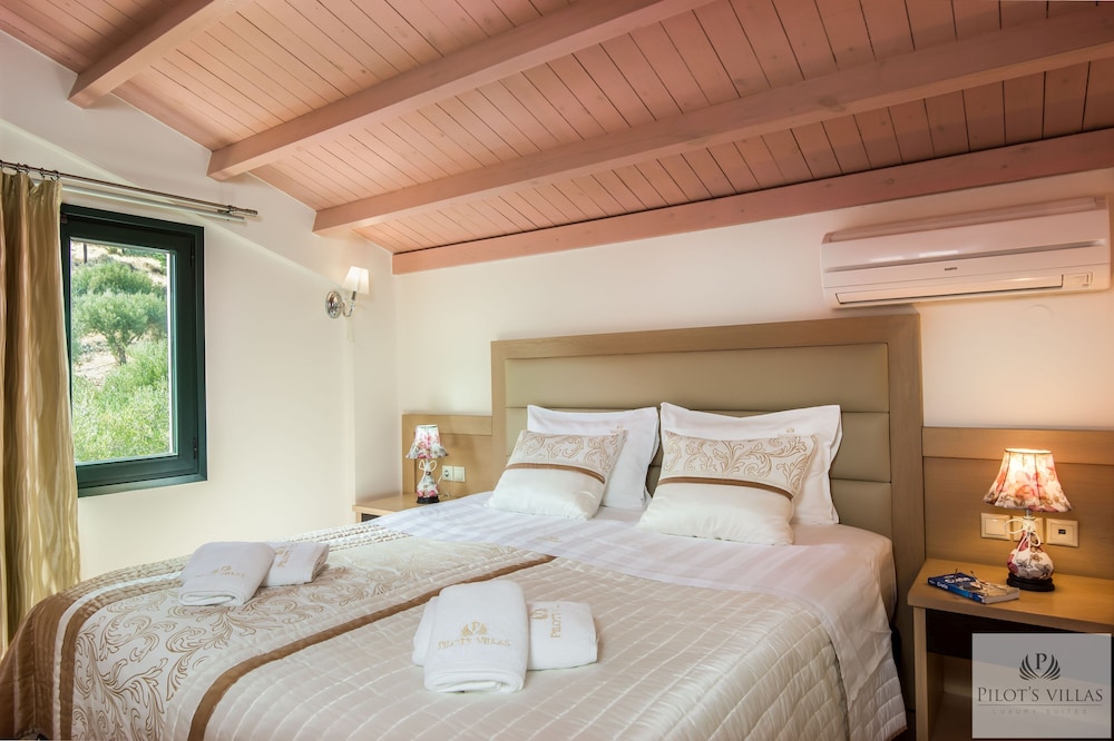 Pilots Villas Luxury Suites 2/48