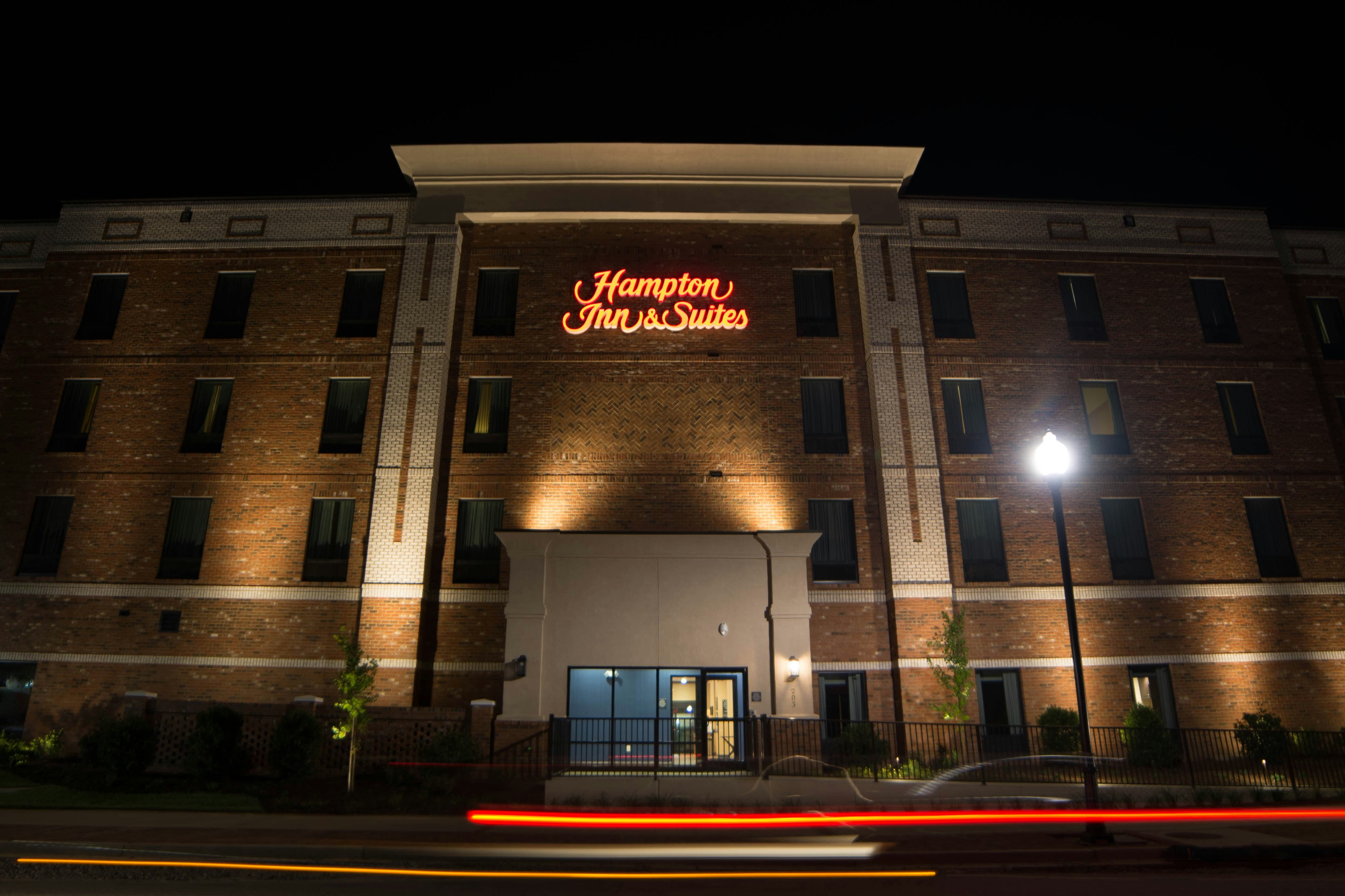 Hampton Inn & Suites Hartsville 4/76
