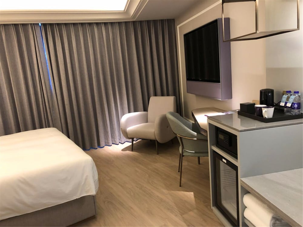 Mercure Hangzhou West Lake 23/59