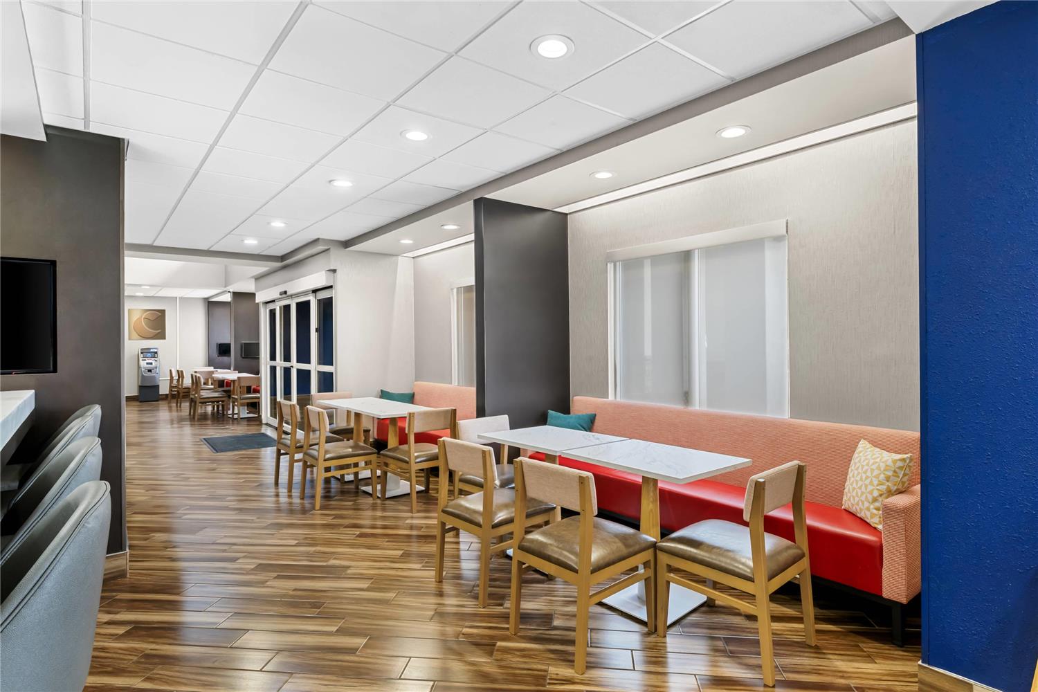Comfort Suites Suites Columbia at Harbison 11/17